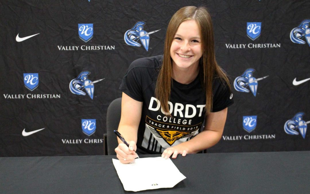 Hannah Rowe ’18 signs with Dordt